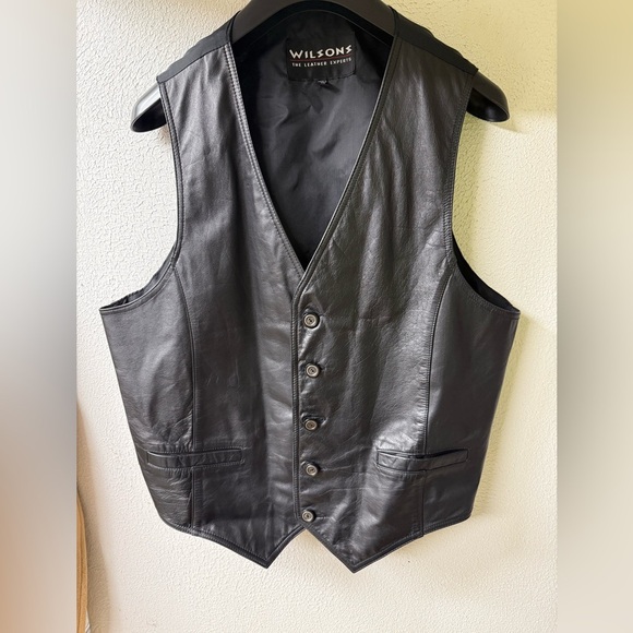 Wilson Men's Black Leather Vest - Picture 1 of 9